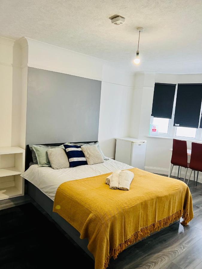 Beautiful Private Rooms In London Central Willesden Green Exterior foto